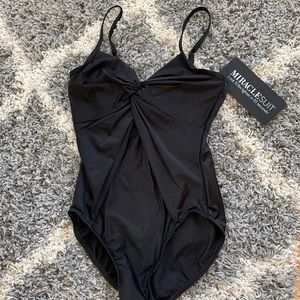 Bathing suit/Miracle suit